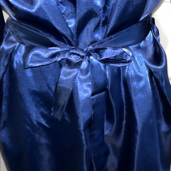 Deep Blue Satin Robe - Picture 6 of 7